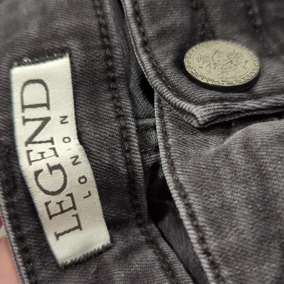 Legend London Faded Black Skinny jeans - Picture 3 of 8